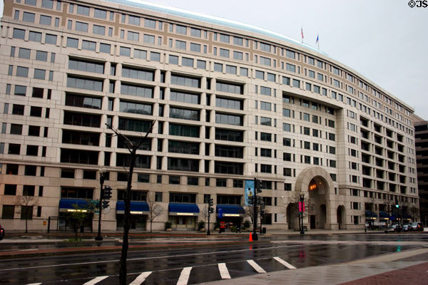 Inter-American Development Bank (1985) (1300 New York Ave. NW). Washington, DC. Architect: Skidmore, Owings & Merrill.