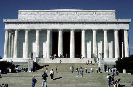 Lincoln Memorial (1911-22) (west end of Mall). Washington, DC. Architect: Henry Bacon & Daniel Chester French. On National Register.