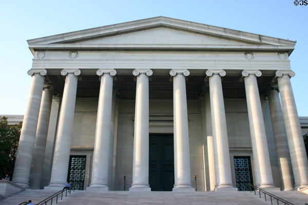 National Gallery of Art (west building) (1940). Washington, DC. Architect: John Russell Pope.