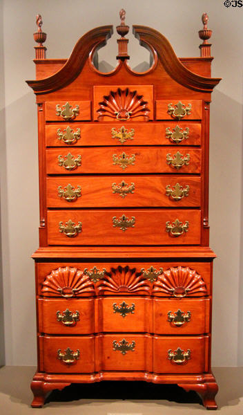 Chippendale style chest-on-chest (1775-85) from Providence at National Gallery of Art. Washington, DC.