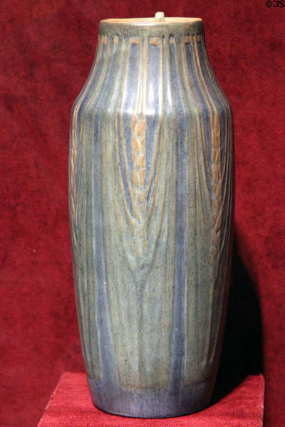 Glazed earthenware vase by Henrietta Bailey of Newcomb Pottery, New Orleans, LA at Smithsonian American Art Museum. Washington, DC.