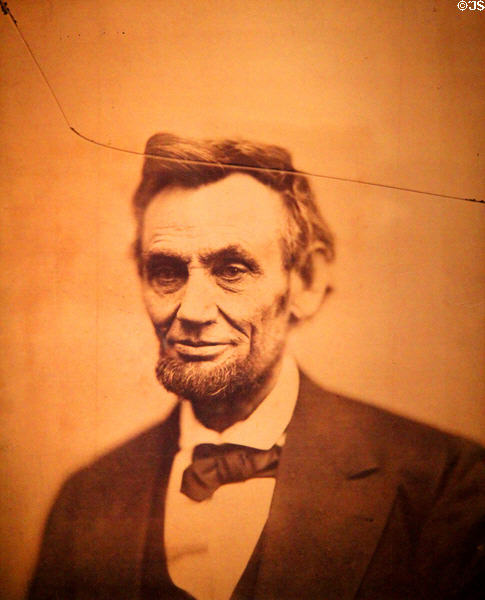 Abraham Lincoln a month before his 2nd inauguration photo (1865) by Alexander Gardner at National Portrait Gallery. Washington, DC.