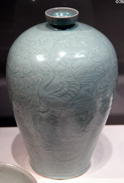 Korean stoneware bottle with design of phoenixes & peony vinescrolls (mid 12thC) at Smithsonian Freer Gallery of Art. Washington, DC.