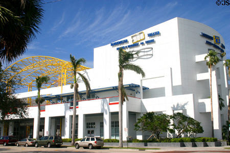 Museum of Discovery & Science (1992) (401 SW 2nd St.). Fort Lauderdale, FL. Architect: E. Verner Johnson & Assoc..