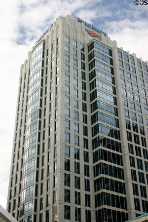 Bank of America Plaza (2002) (23 floors) (401 East Las Olas Blvd.). Fort Lauderdale, FL. Architect: Cooper Carry, Inc..