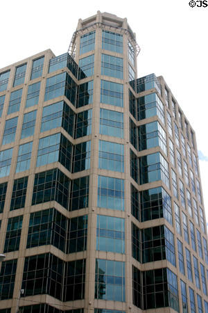 New River Center (1990) (21 floors) (200 East Las Olas Blvd.). Fort Lauderdale, FL. Architect: Cooper Carry, Inc..