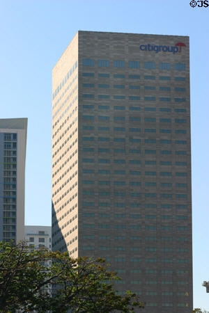 Miami Center (now Citigroup building) (1983) (34 floors) (201 South Biscayne Blvd.). Miami, FL. Architect: Pietro Belluschi.