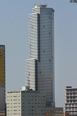 Bank of America Tower (1986) (100 SE 2nd St.) (47 floors). Miami, FL. Architect: Pei Cobb Freed & Partners.