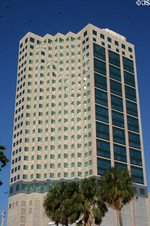 Courthouse Center (1986) (175 NW 1st Ave.) (30 floors). Miami, FL.