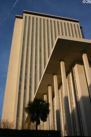 Tower & wing of new State Capitol. Tallahassee, FL.
