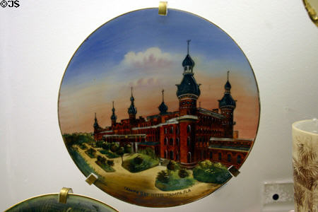 Souvenir Tampa Bay Hotel plate in Museum of Florida History. Tallahassee, FL.