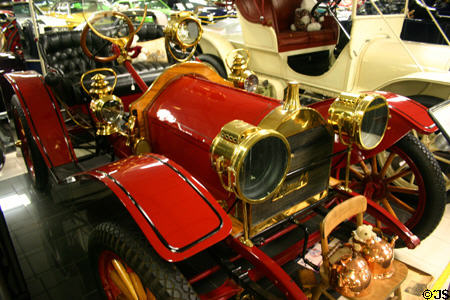 Hupmobile Runabout (1909) from Detroit at Tallahassee Antique Car Museum. Tallahassee, FL.