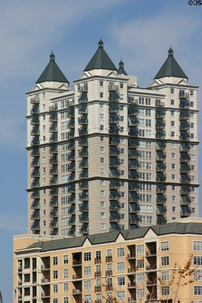 Mayfair Renaissance (2002) (181 14th Street NE) (35 floors). Atlanta, GA. Architect: Smallwood, Reynolds, Stewart, Stewart & Assoc..
