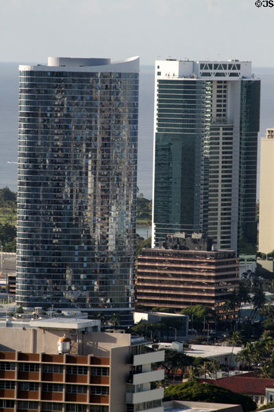 Moana Pacific Tower (2007) (1288 Kapiolani Blvd.) & Hawaiki Tower (1999) (88 Piikoi St.). Honolulu, HI.