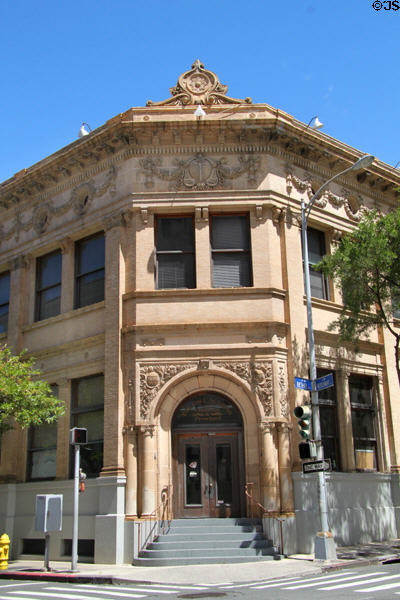 Yokohama Specie Bank (1909) (34 Merchant St.). Honolulu, HI. Architect: Henry Livingston Kerr.