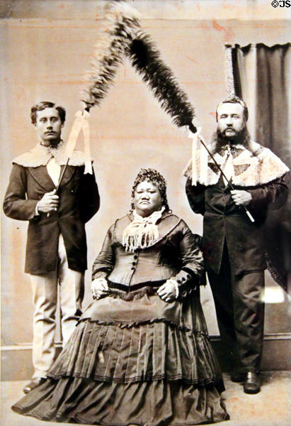 Photo of Princess Ruth Ke'elikōlani (1826-1883) with Sam Parker & John Cummins at Bishop Museum. Honolulu, HI.