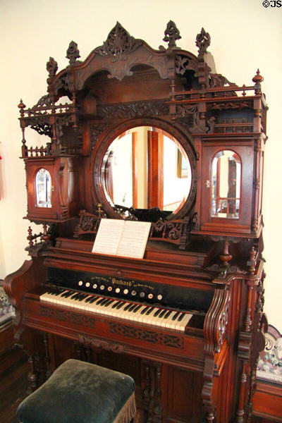 Packard Organ by Fort Wayne Organ Co. of Indiana at Dodge House. Council Bluffs, IA.