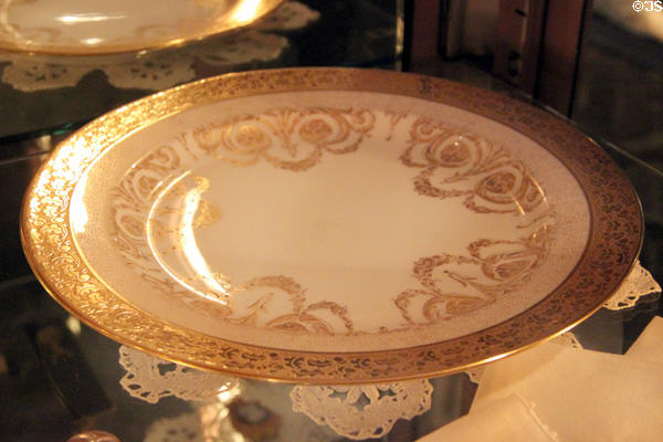 Dinner plate with gold trim which belonged to Dodge family at Dodge House. Council Bluffs, IA.