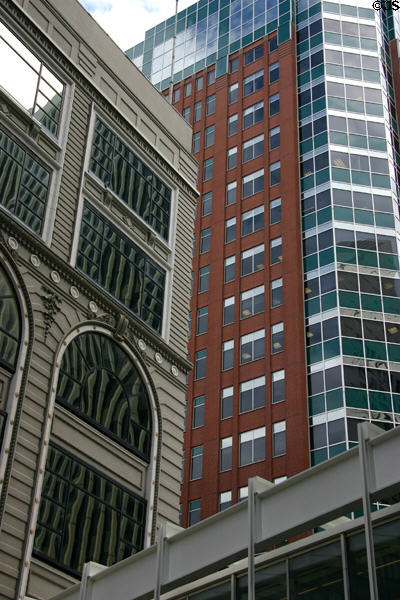 Younkers Department Store & HUB Tower. Des Moines, IA.