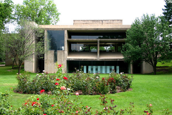Second Des Moines Art Center building (1968). Des Moines, IA. Architect: I.M. Pei.