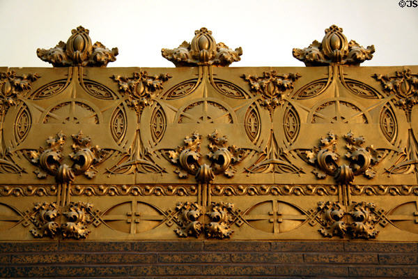 Gold border in Merchants' National Bank. Grinnell, IA.