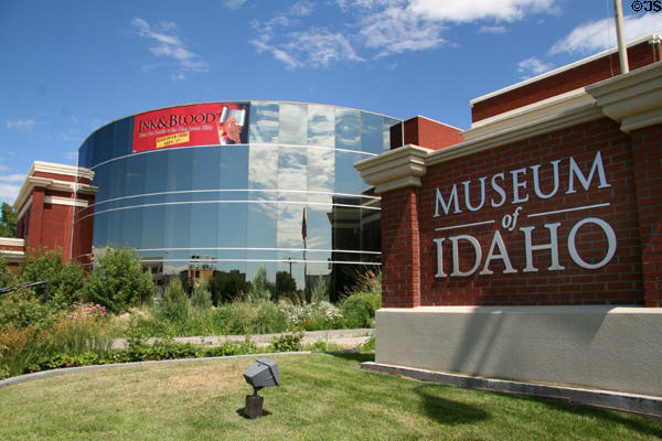 Museum of Idaho joins modern & heritage architecture. Idaho Falls, ID.