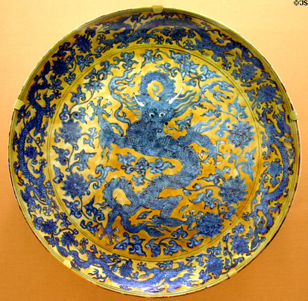 Chinese Ming dynasty porcelain plate with blue dragon (1522-66) at Art Institute of Chicago. Chicago, IL.