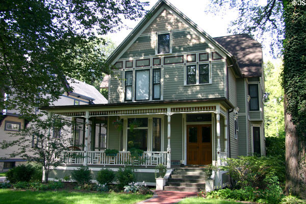 Painted Lady Victorian house at 423 North Forest Av. Oak Park, IL.