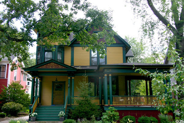 Yellow & green Queen Anne house on (420 North Kenilworth Ave.). Oak Park, IL. Style: Queen Anne.