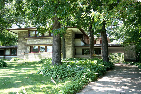 Raymond W. Evans House (1908) (9914 S. Longwood Dr.). Chicago, IL. Architect: Frank Lloyd Wright.