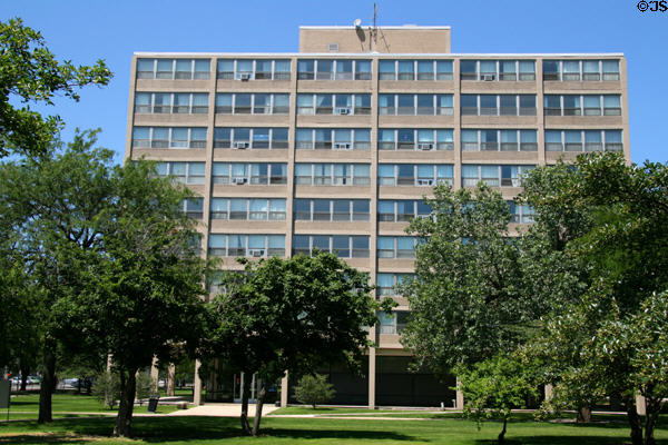 Bailey Hall at Illinois Institute of Technology. Chicago, IL. Architect: Ludwig Mies van der Rohe.