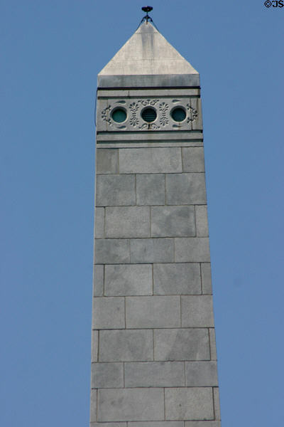 Top of memorial obelisk of Lincoln's Tomb. Springfield, IL.