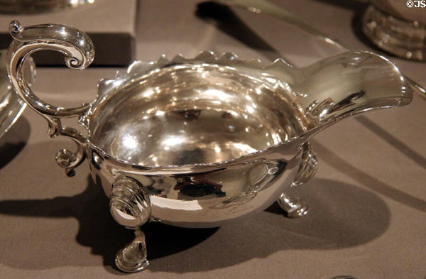 Silver sauce boat (1740-58) by Jacob Hurd of Boston, MA at Art Institute of Chicago. Chicago, IL.