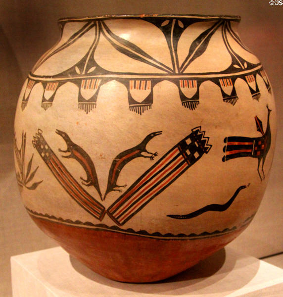 Cochiti ceramic polychrome jar (c1900) from Cochiti Pueblo, NM at Art Institute of Chicago. Chicago, IL.