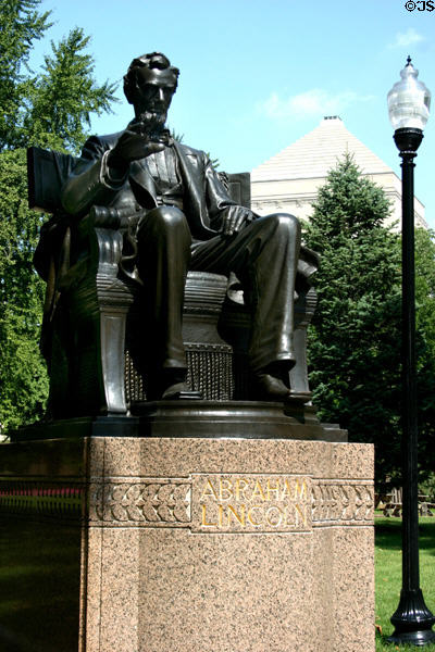Statue of Abraham Lincoln (1934) by Henry Hering in University Park. Indianapolis, IN.