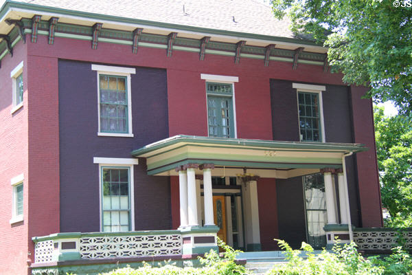 Ripley-Jenks House (c1860) (625 S. 7th St.). Terre Haute, IN. Style: Italianate.
