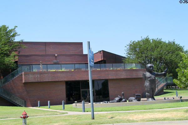Dreamers Awake sculpture (1995) by Tom Otterness at Wichita Art Museum. Wichita, KS.