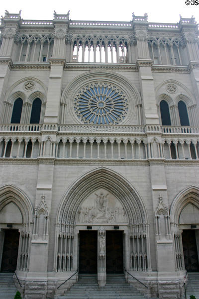 Cathedral Basilica of the Assumption (1130 Madison Ave.). Covington, KY. Architect: David Davis. On National Register.