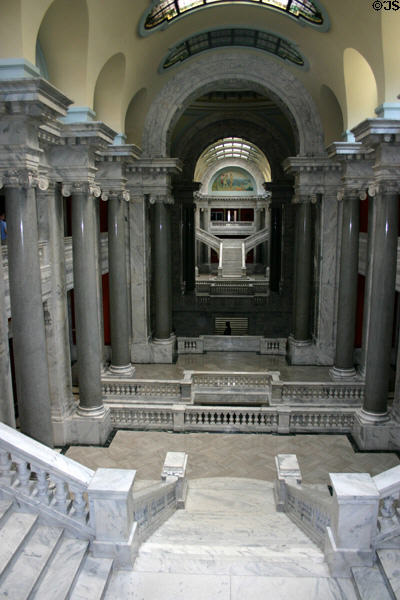 Kentucky State Capitol staircase. Frankfort, KY.