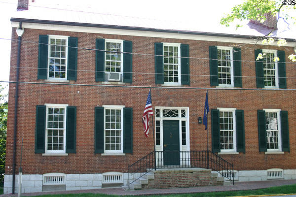 Vest-Lindsay house (c1820) (401 Wapping at Washington). Frankfort, KY.