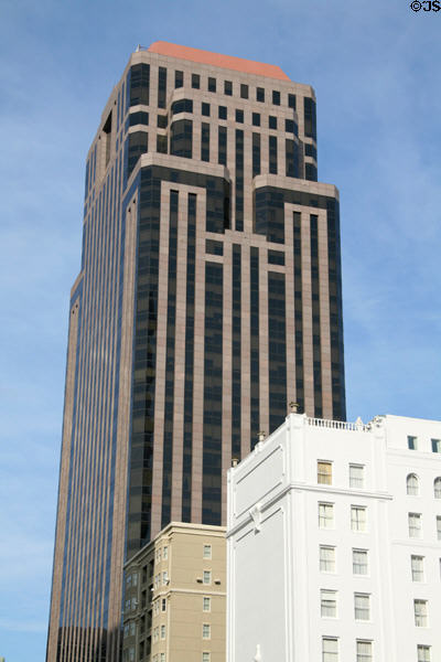 First Bank & Trust Tower (1987) (36 floors) (909 Poydras St.). New Orleans, LA. Architect: Welton Becket & Assoc..