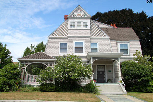 Andrew G. Pierce, Jr. house (1881) (99 Madison St.). New Bedford, MA. Style: Shingle. Architect: Peobody & Stearns.