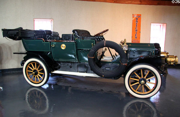 White Steam Car (1909) from Cleveland, Ohio was first White House official auto of President William H. Taft at Heritage Plantation Auto Museum. Sandwich, MA.