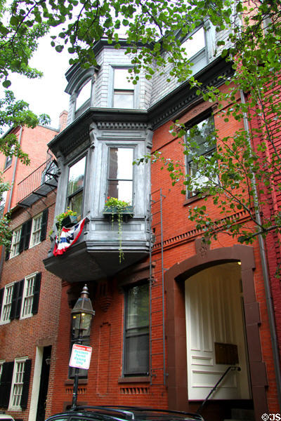 Frederick W. Small House (1850) (31 Pinckney St.) in Beacon Hill. Boston, MA. Style: Italianate.