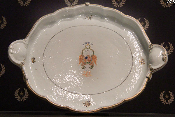 Chinese export porcelain tray with symbol of Society of the Cincinnati (c1790) at Museum of Fine Arts. Boston, MA.