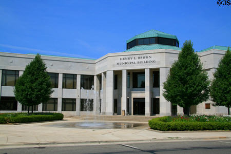 Henry L. Brown Municipal Building (2002) (1 Grand St.). Coldwater, MI. Architect: French Assoc..
