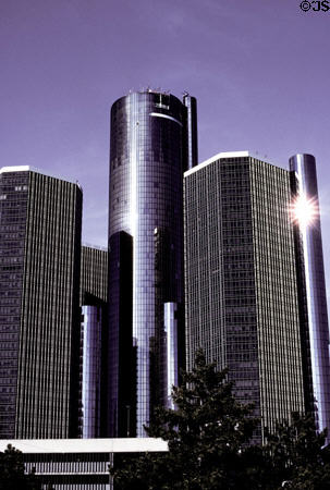 Renaissance Center has central round tower plus four shorter squarish towers. Detroit, MI.