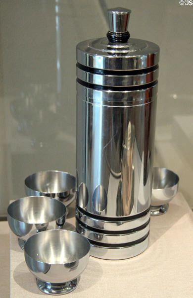 Chrome Gaiety Cocktail Set (1936) by Howard F. Reichenbach of Chase Brass & Copper Co., Montpelier, Ohio at Detroit Institute of Arts. Detroit, MI.