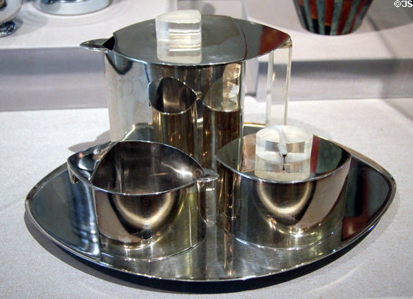 Silver tea service (1938) by Harry Bertoia at Detroit Institute of Arts. Detroit, MI.