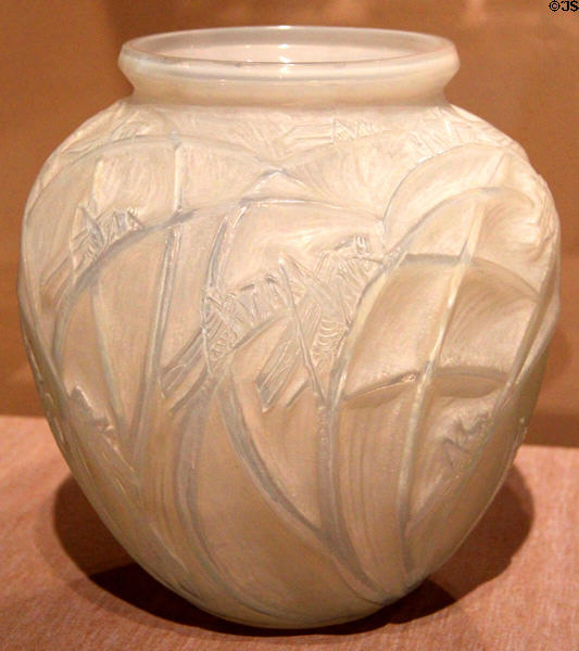 Grasshoppers glass vase (1919-27) by Réne Lalique of France at Detroit Institute of Arts. Detroit, MI.